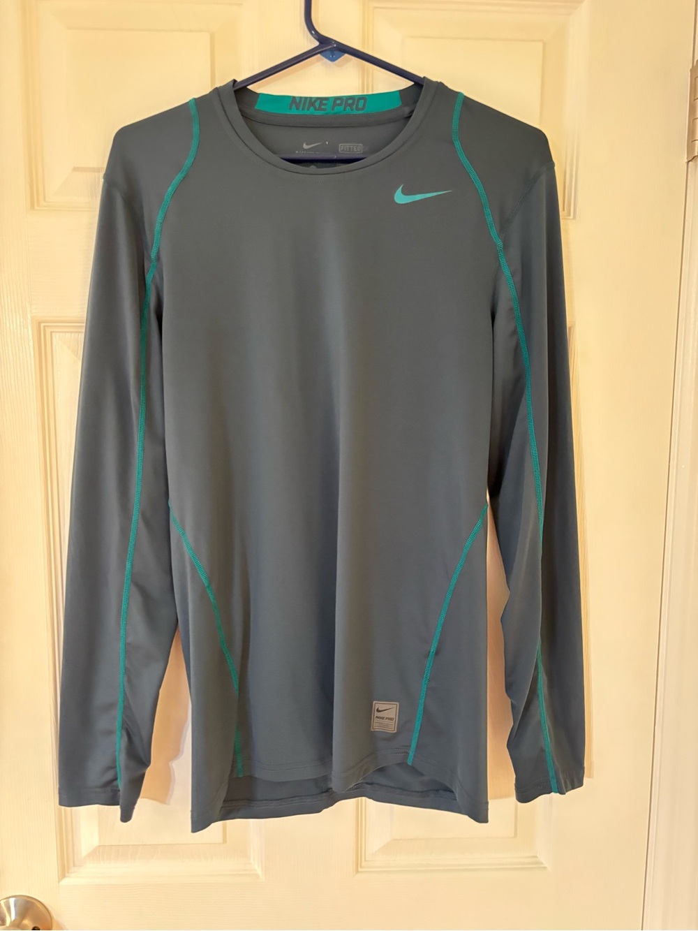 Nike Men’s Long-Sleeve Rash Guard - Gray with Teal Accents Medium